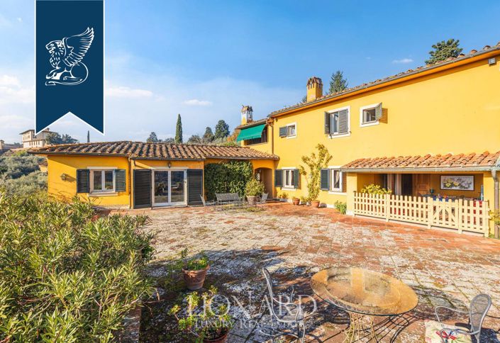 Image No.14-8 Bed Villa for sale