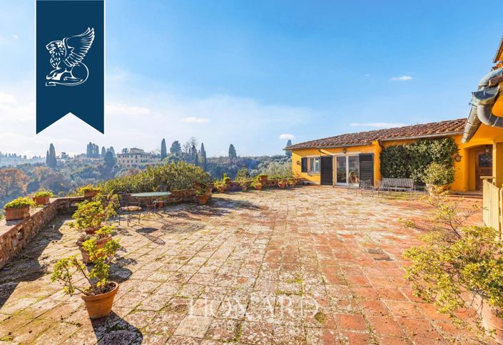 Image No.16-8 Bed Villa for sale