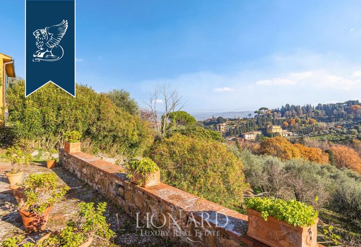 Image No.19-8 Bed Villa for sale