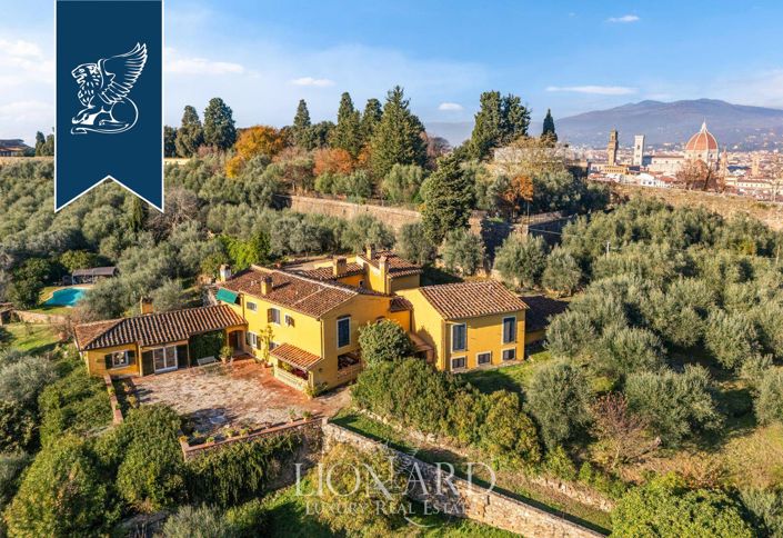 Image No.8-8 Bed Villa for sale