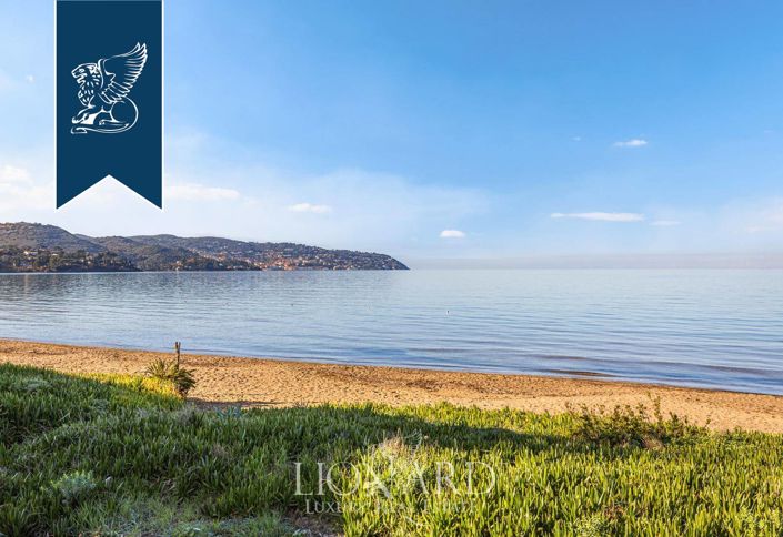 Image No.7-9 Bed Villa for sale