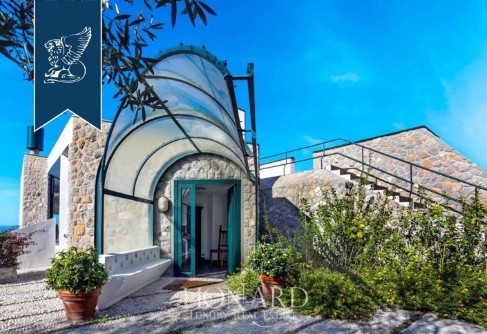 Image No.14-Villa de 10 chambres à vendre à Massa Lubrense