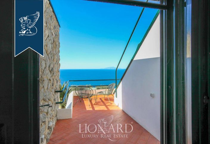 Image No.16-Villa de 10 chambres à vendre à Massa Lubrense