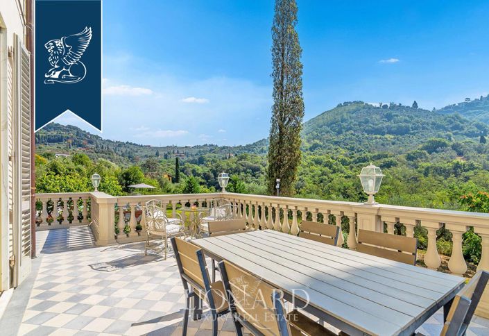 Image No.15-5 Bed Villa for sale