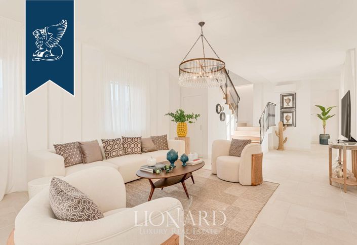 Image No.14-7 Bed Villa for sale