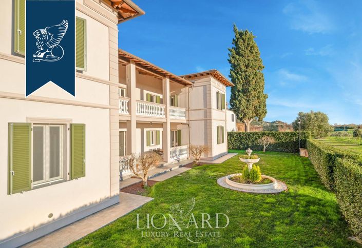 Image No.7-7 Bed Villa for sale