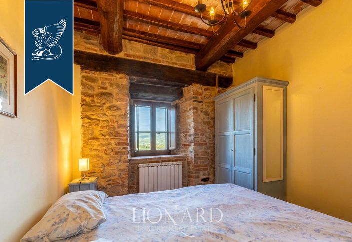 Image No.16-12 Bed Hotel for sale