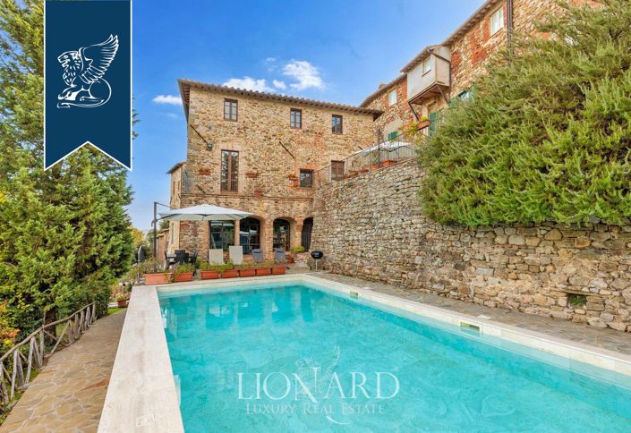 Image No.3-12 Bed Hotel for sale