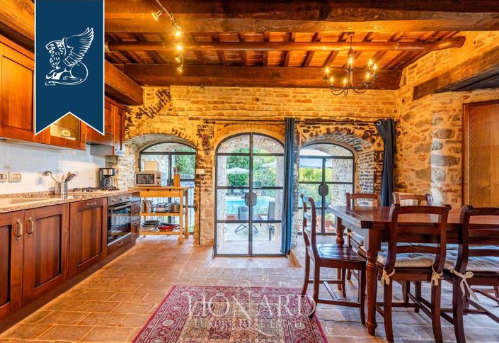 Image No.9-12 Bed Hotel for sale