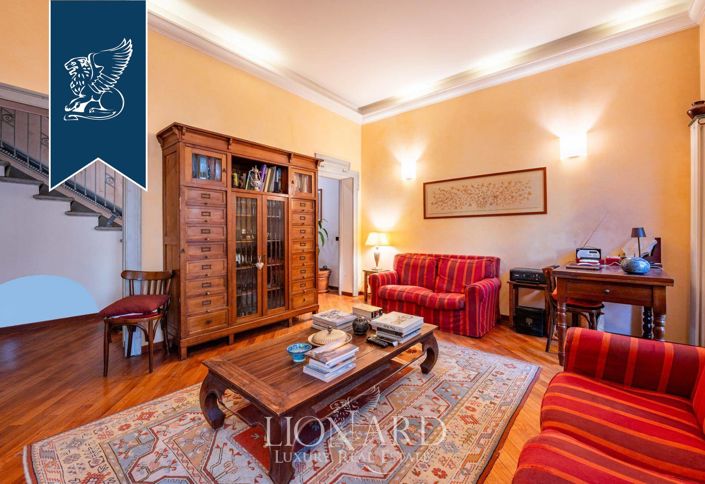 Image No.12-3 Bed Villa for sale