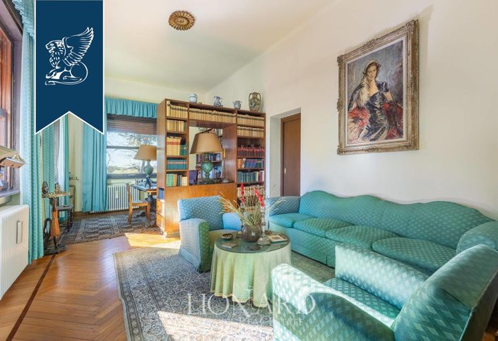 Image No.20-6 Bed Villa for sale