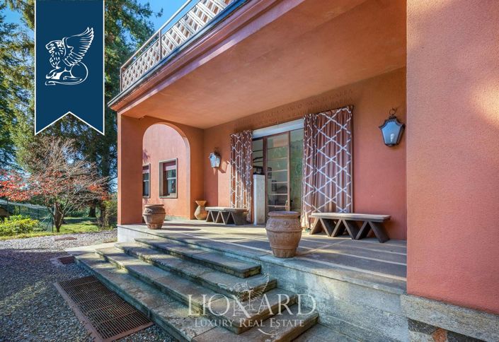 Image No.9-6 Bed Villa for sale