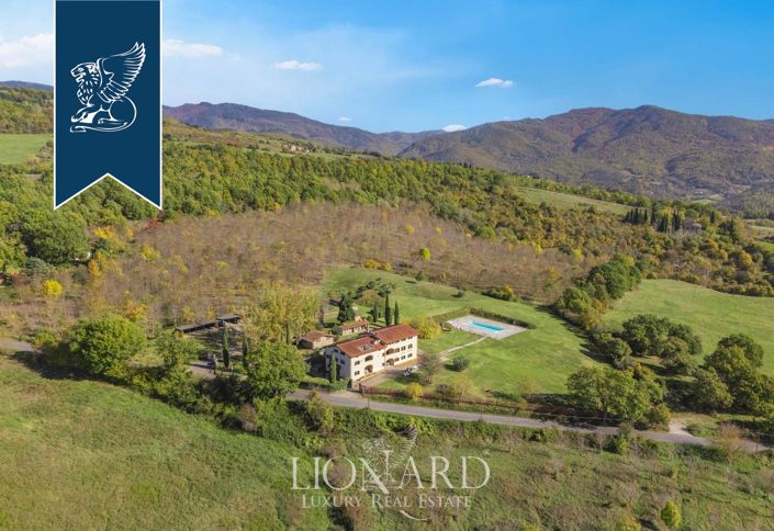 Image No.2-15 Bed Farmhouse for sale