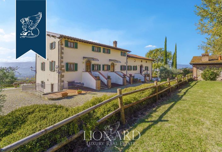 Image No.8-15 Bed Farmhouse for sale