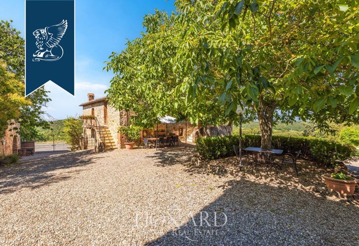 Image No.25-12 Bed Villa for sale