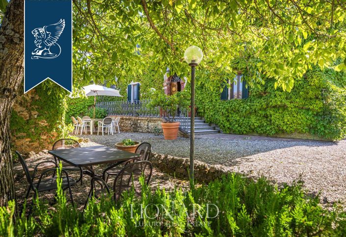 Image No.24-12 Bed Villa for sale