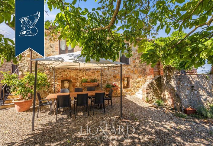 Image No.27-12 Bed Villa for sale