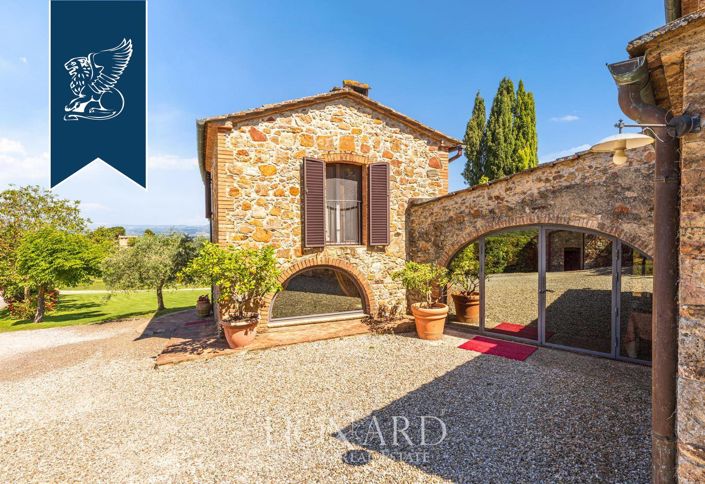 Image No.29-12 Bed Villa for sale