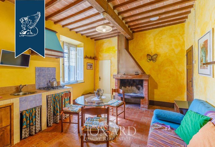 Image No.46-12 Bed Villa for sale