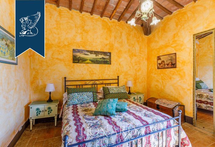 Image No.48-12 Bed Villa for sale