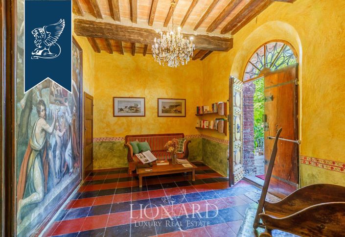 Image No.30-12 Bed Villa for sale