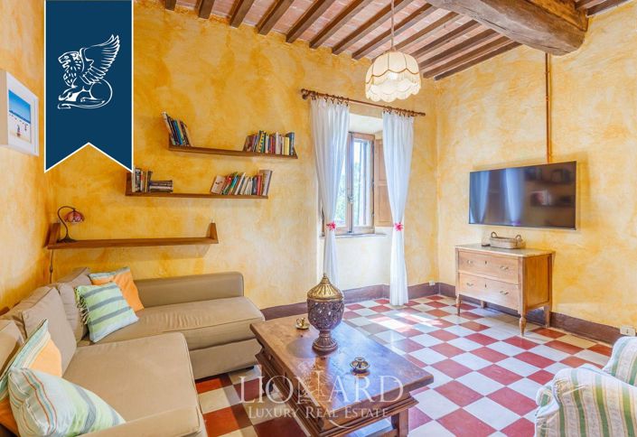 Image No.34-12 Bed Villa for sale