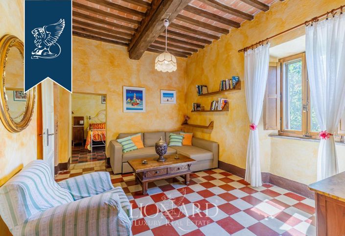 Image No.35-12 Bed Villa for sale