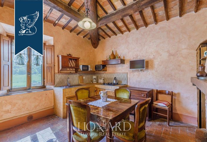 Image No.36-12 Bed Villa for sale