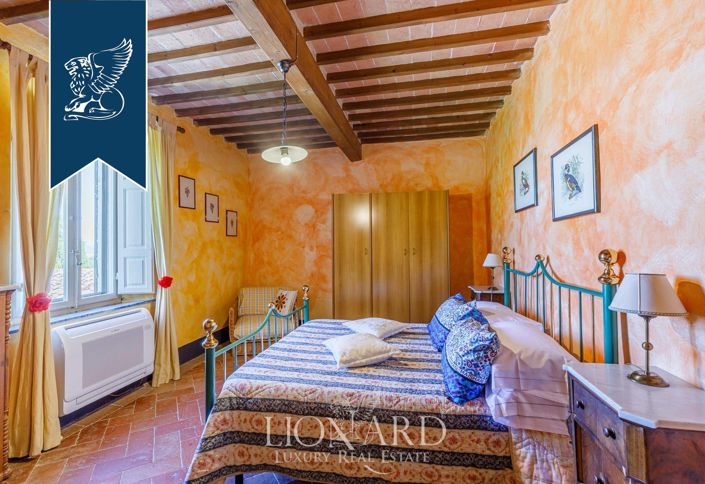 Image No.42-12 Bed Villa for sale