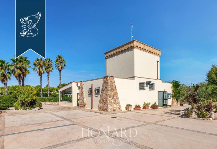 Image No.12-14 Bed Farmhouse for sale