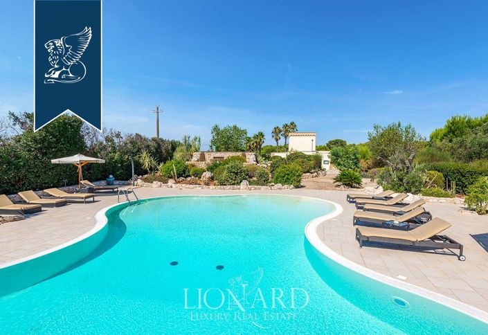 Image No.14-14 Bed Farmhouse for sale