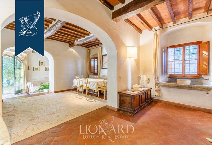 Image No.10-7 Bed Villa for sale