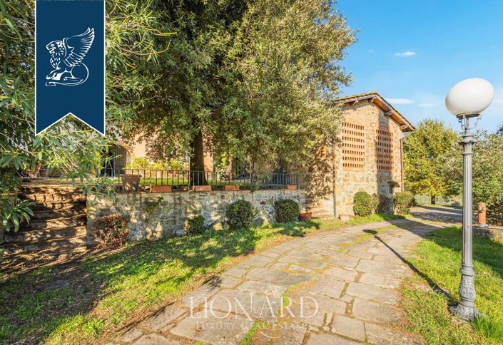 Image No.9-7 Bed Villa for sale