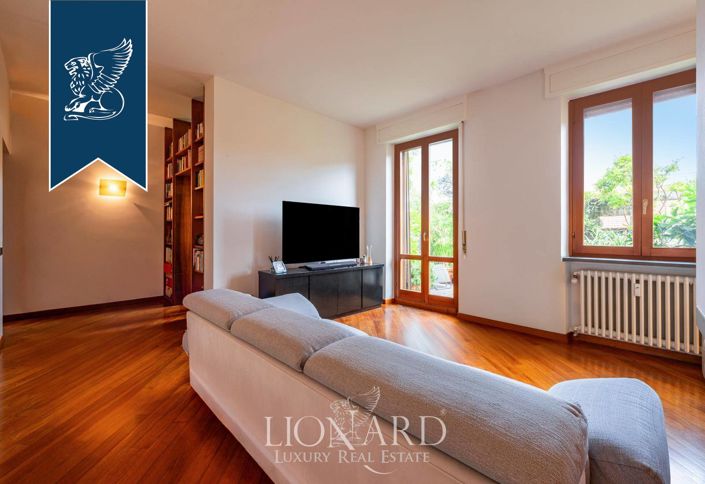 Image No.10-3 Bed Apartment for sale