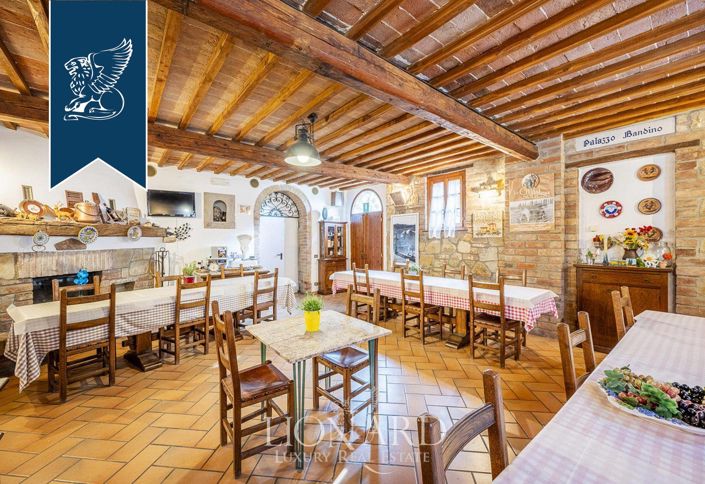 Image No.17-Ferme de 19 chambres à vendre à Chianciano Terme