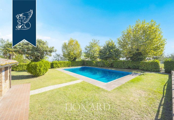 Image No.5-Ferme de 19 chambres à vendre à Chianciano Terme