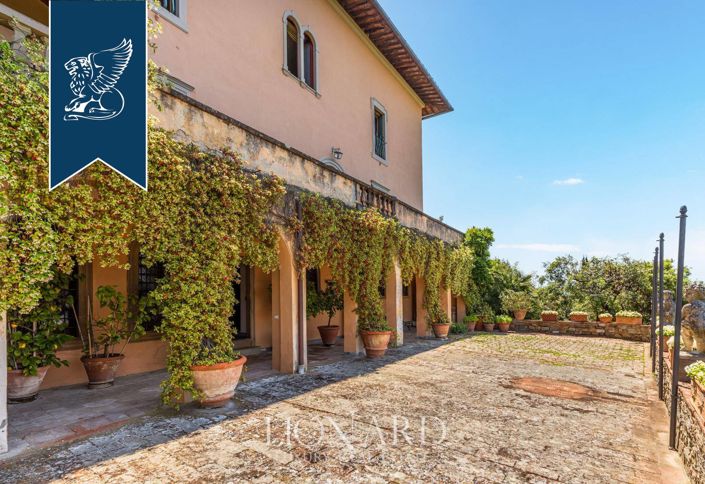 Image No.12-10 Bed Villa for sale