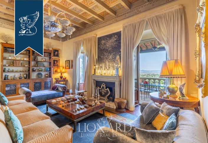 Image No.18-10 Bed Villa for sale