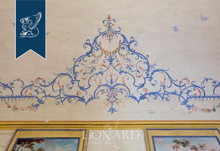 Image No.33-10 Bed Property for sale