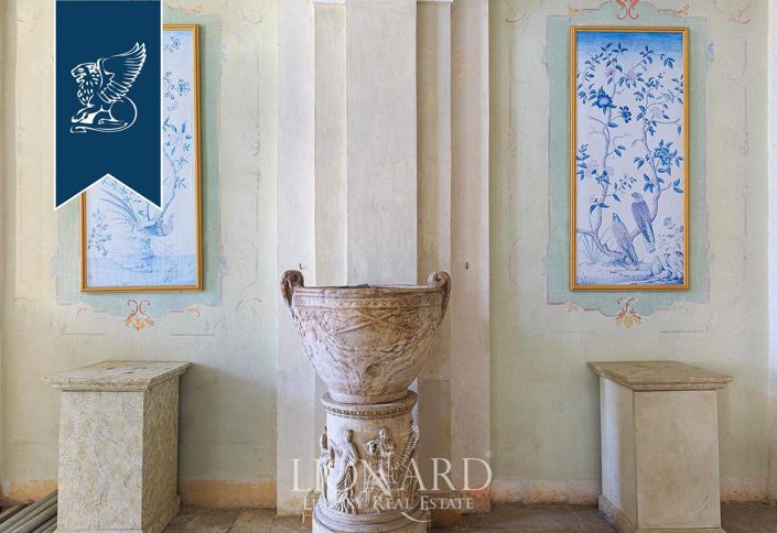 Image No.41-10 Bed Property for sale