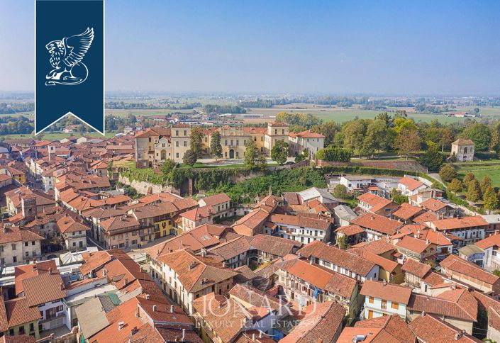 Image No.5-10 Bed Property for sale