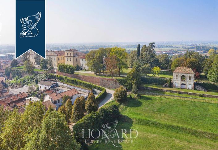 Image No.9-10 Bed Property for sale