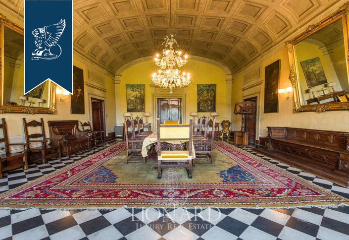 Image No.10-6 Bed Villa for sale