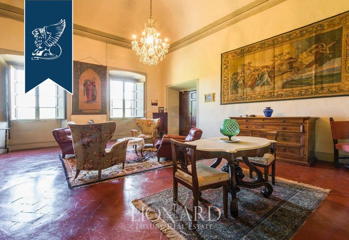 Image No.12-6 Bed Villa for sale