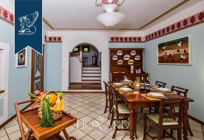 Image No.14-6 Bed Country House for sale