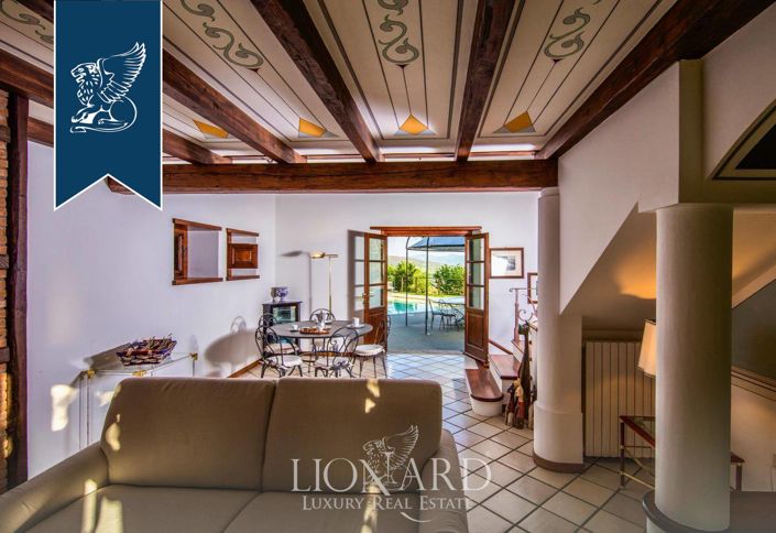 Image No.18-6 Bed Country House for sale