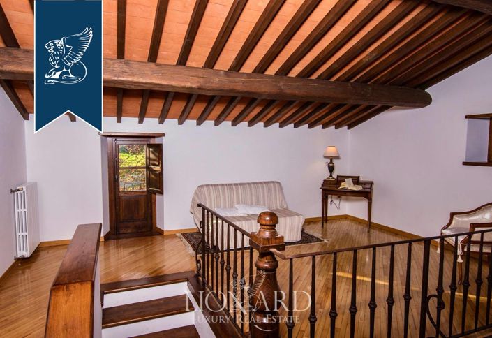 Image No.19-6 Bed Country House for sale