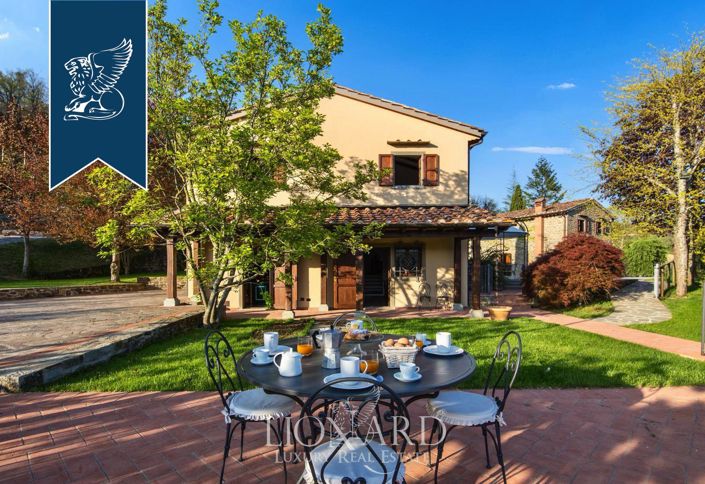 Image No.6-6 Bed Country House for sale