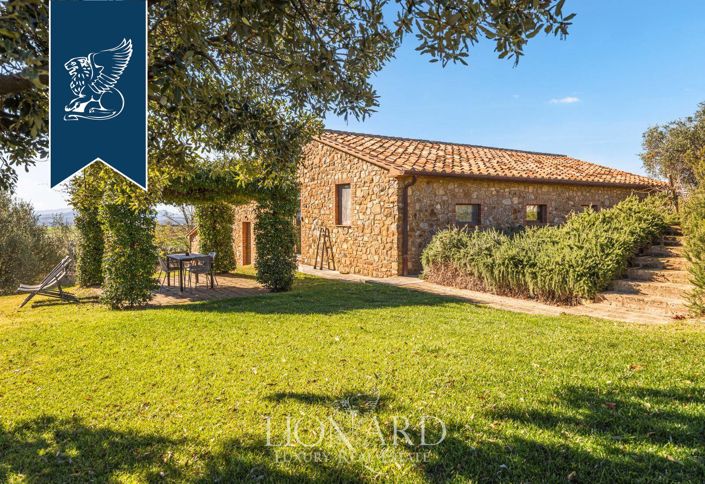 Image No.12-11 Bed Farmhouse for sale