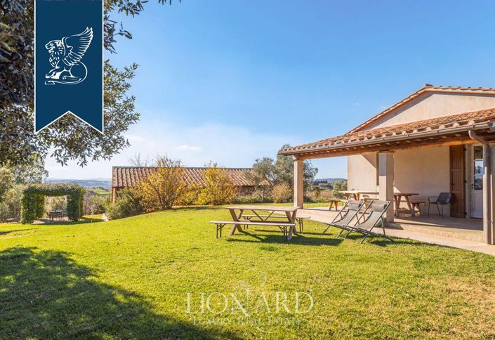 Image No.14-11 Bed Farmhouse for sale